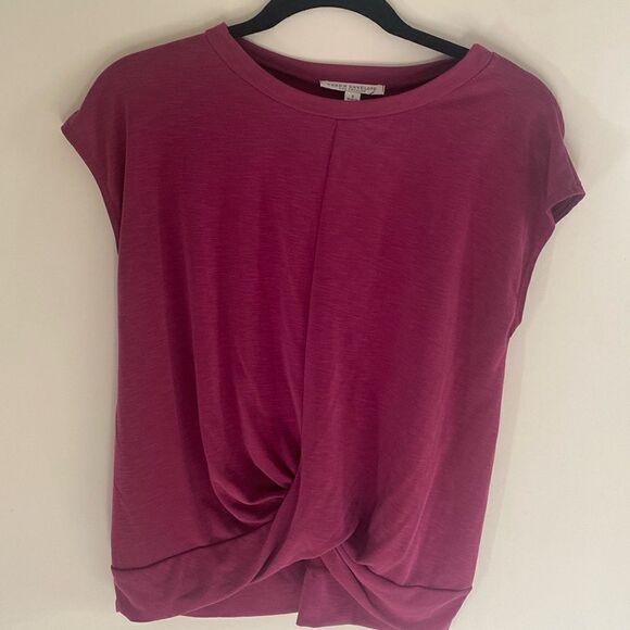 Magenta Top  - Picture 1 of 3